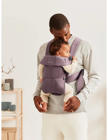 Babybjorn Porta Bebé Mini lila oscuro